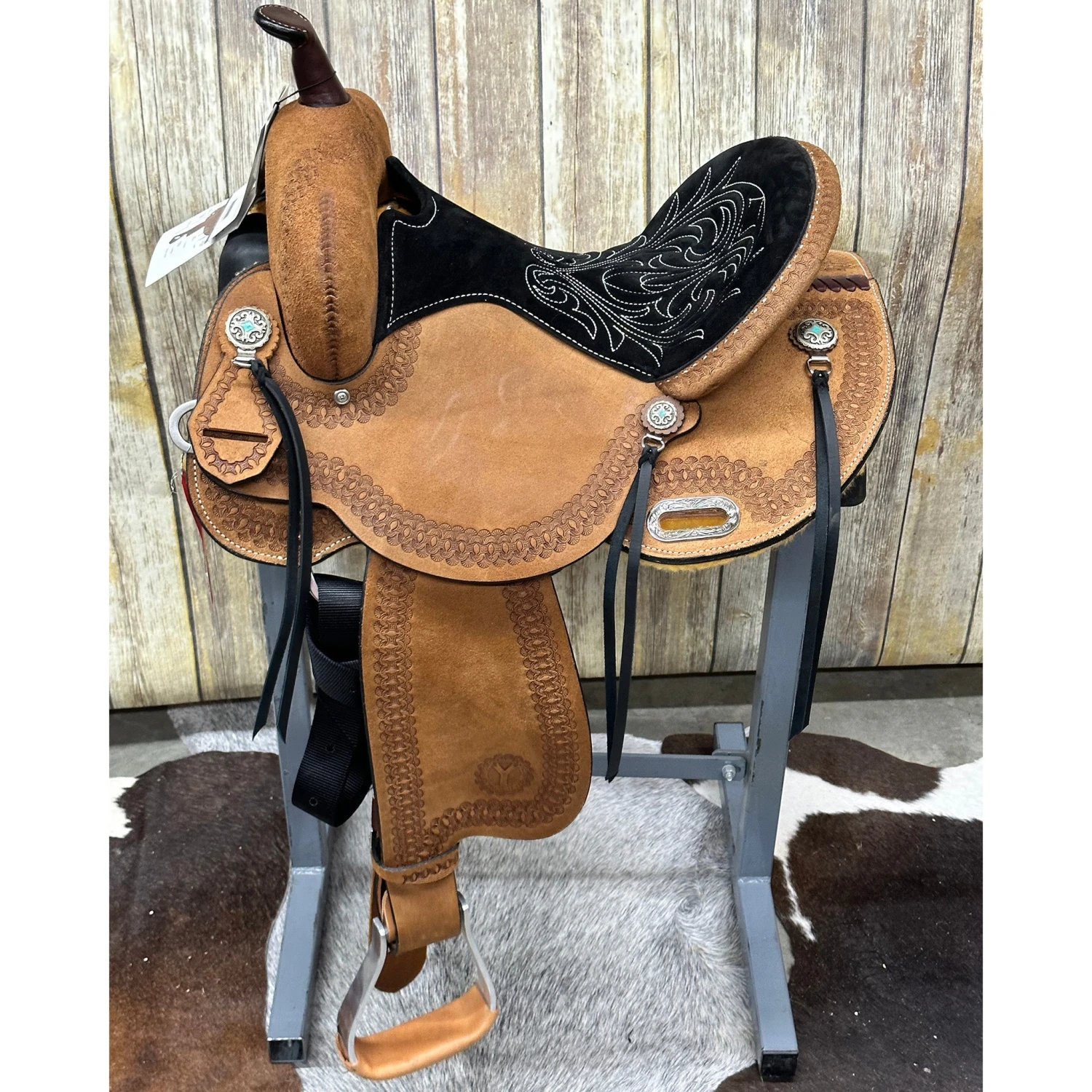 Circle Y 14 Inch Clover Leaf Barrel Saddle 1 Circle Y 14 Inch Clover Leaf Barrel Saddle