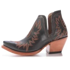 Ariat Women's Brooklyn Dixon Boot -Western Jeans Store ariat womens western black ankle boots 10029653 1