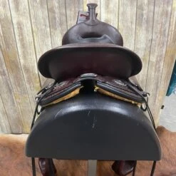 Circle Y Wide 16-Inch-Wide Salt River Flex 2 Trail Saddle -Western Jeans Store back 597a9a99 4190 409e a04f 93121ead0505