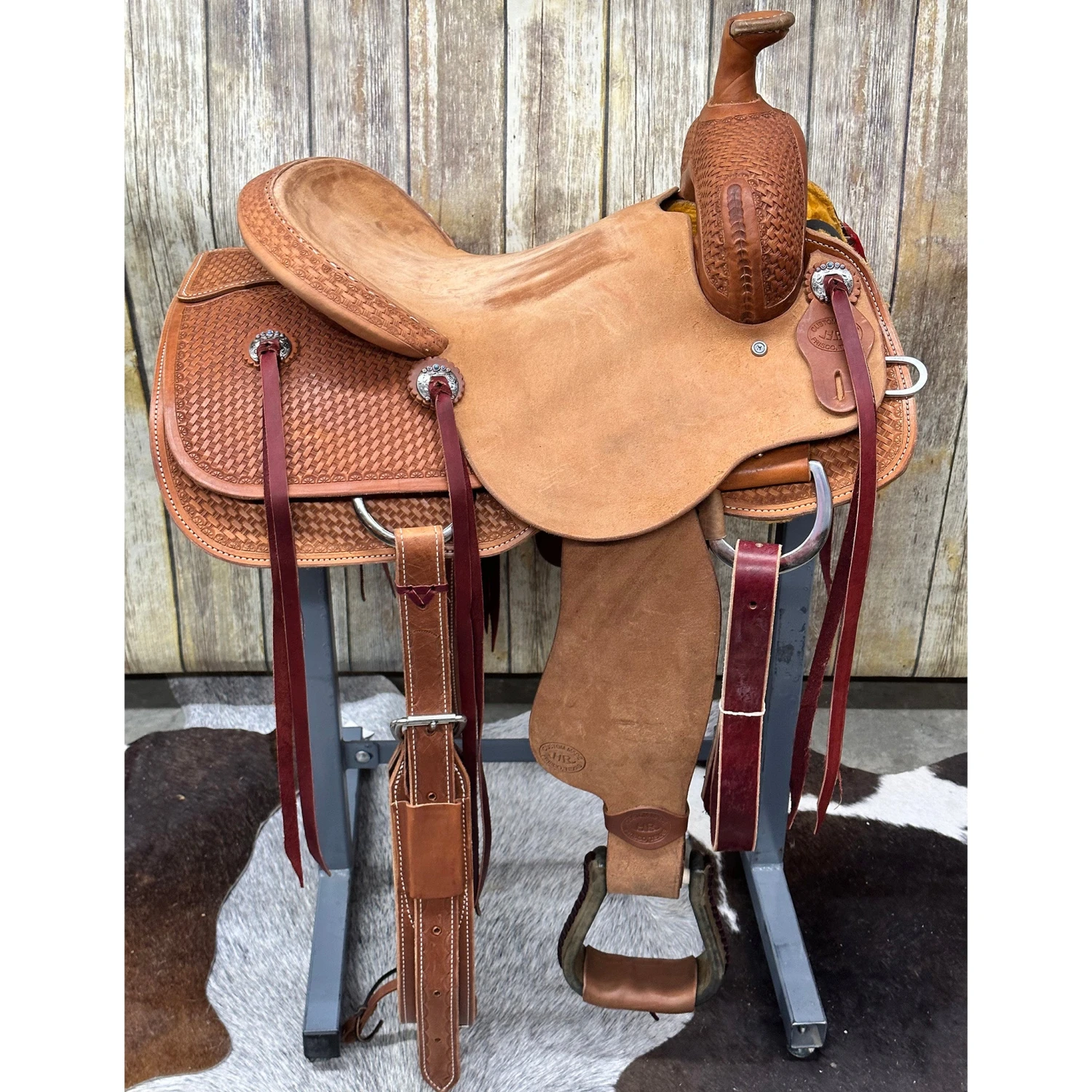 HR Saddlery 15 Inch Basic Ranch Cutting Saddle 2 HR Saddlery 15 Inch Basic Ranch Cutting Saddle - Image 2