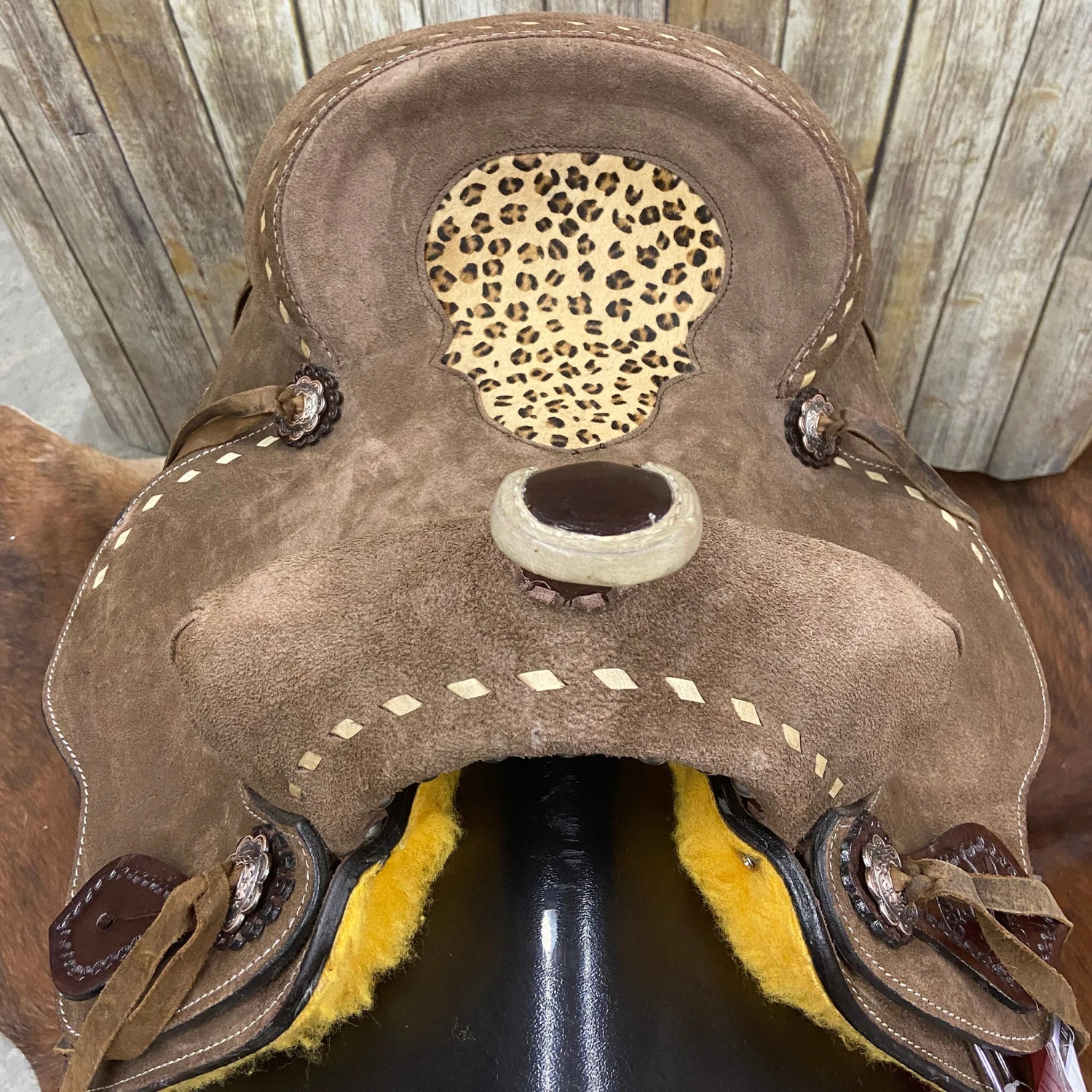 Double T 12 Inch Cheetah Roughout Saddle 4 Double T 12 Inch Cheetah Roughout Saddle - Image 4